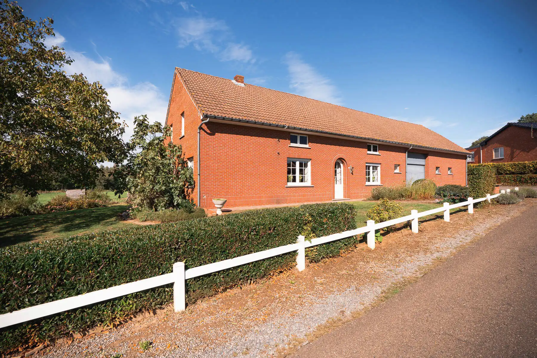 Idyllische hoeve op 1hA grond vol potentieel foto 50