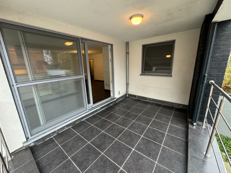 IN OPTIE! Instapklaar 2 slpk appartement nabij centrum Geel. foto 10