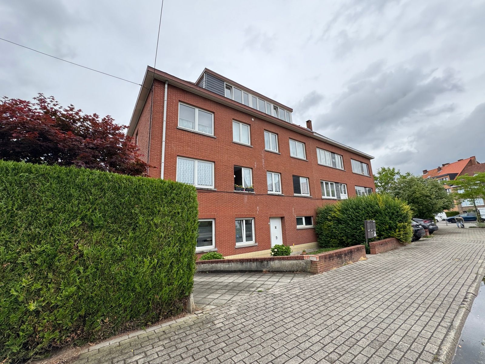 Gunstig gelegen appartement met 2 slaapkamers en garage foto {{pictureIndex}}