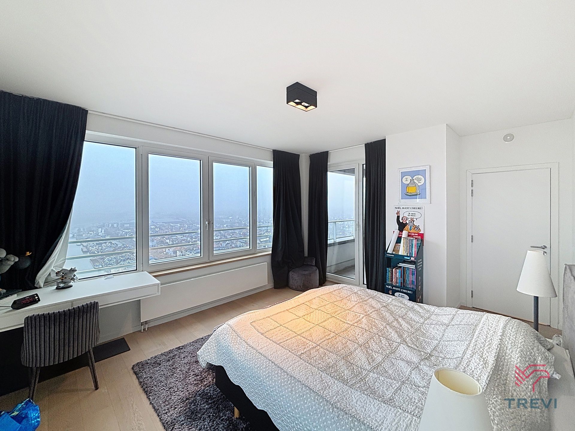 UP-SITE 27E VERDIEPING, 3 SLAAPKAMER FLAT VAN ± 219M². foto 6