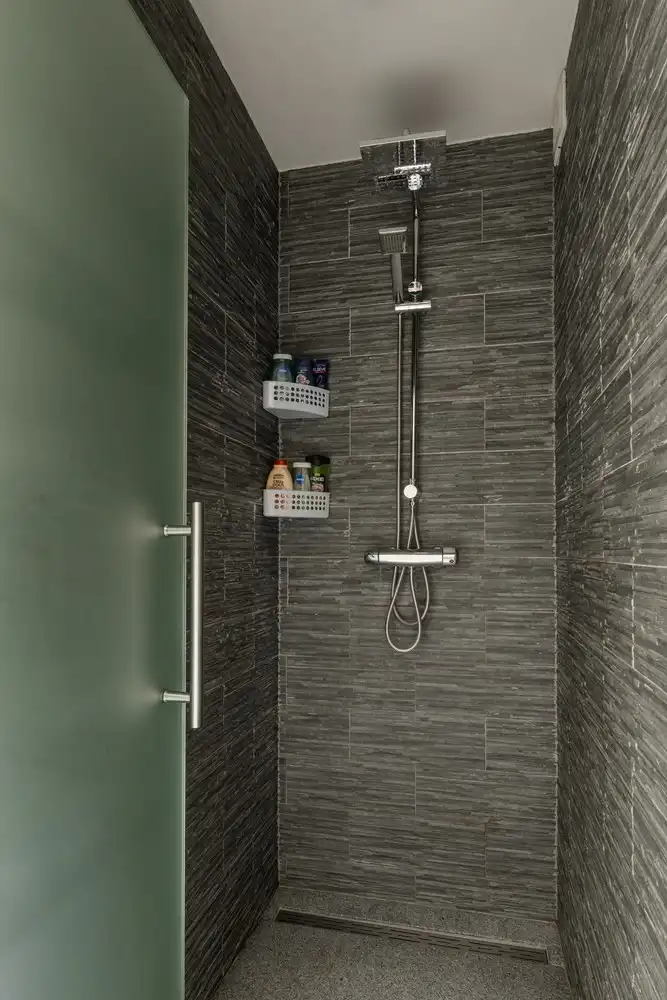 Zeer ruim appartement/stadswoning pal in het centrum van Pelt foto 27