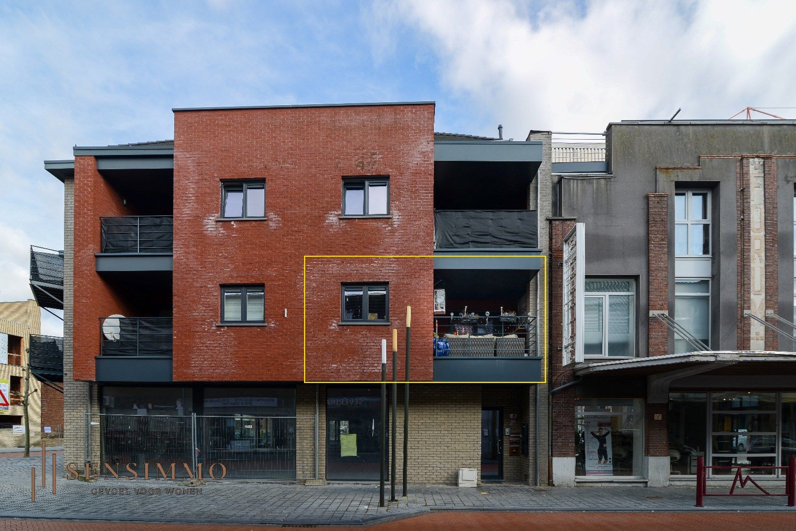 Prachtig appartement met 2 slaapkamers, terras en parking foto 1