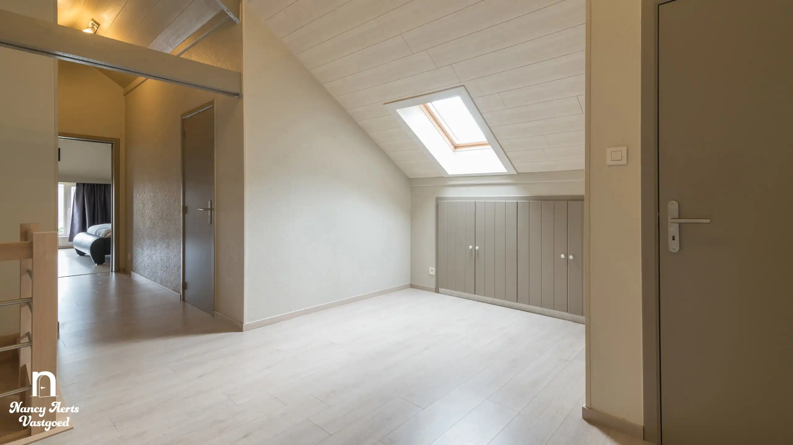 Rustig wonen – ruime gezinswoning op een perceel van 1102 m² foto 27
