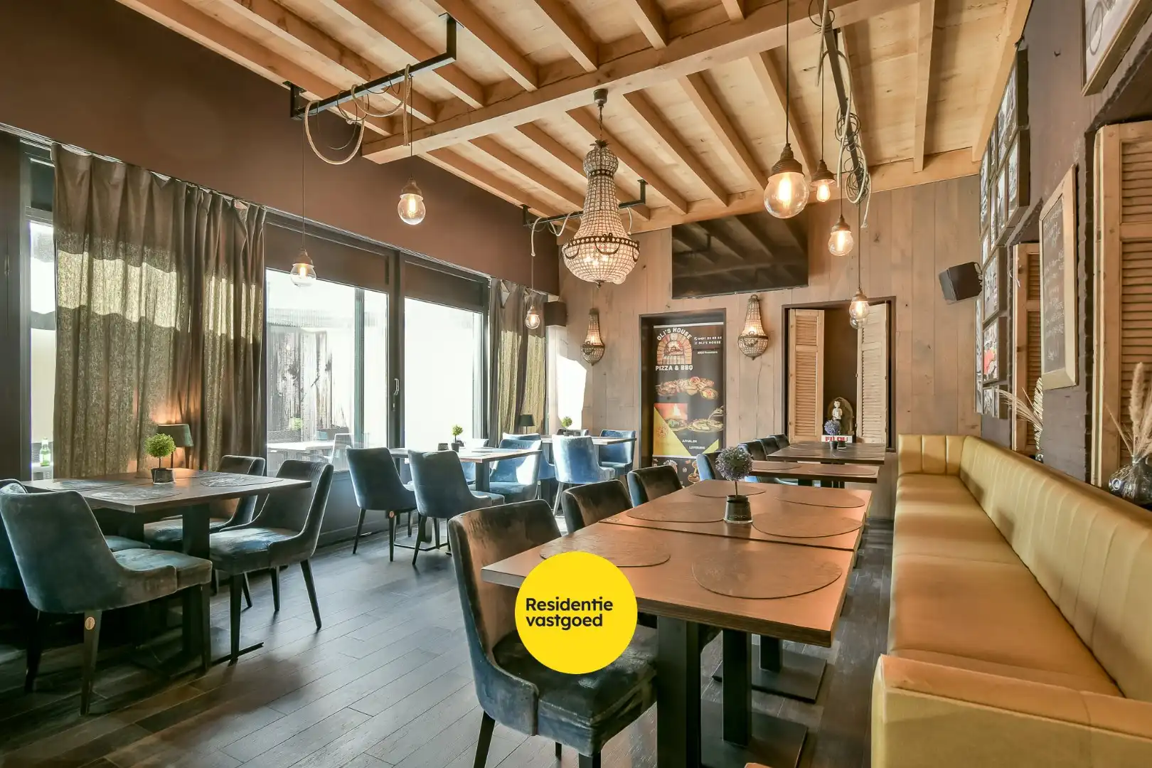 Multifunctionele eigendom met appartementen en handelszaken! foto 4