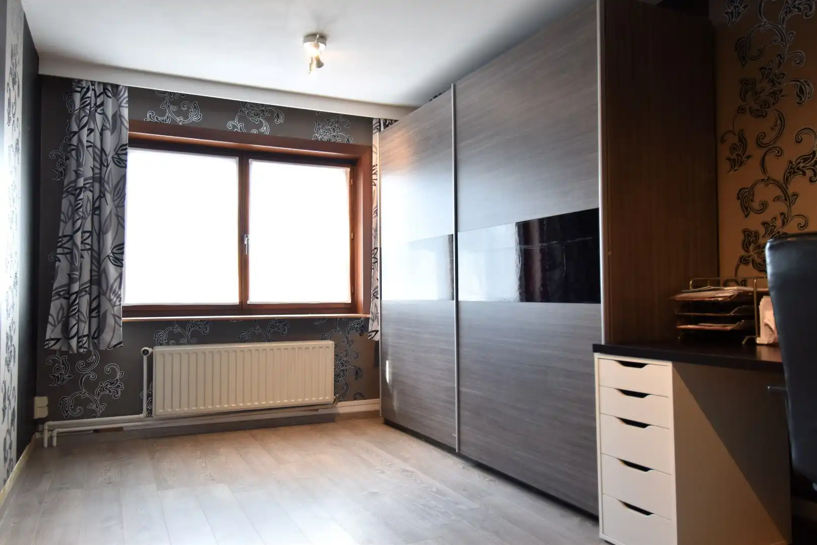 Handelspand op commerciële ligging met bovenliggend 3-slaapkamer appartement te Bissegem foto 14