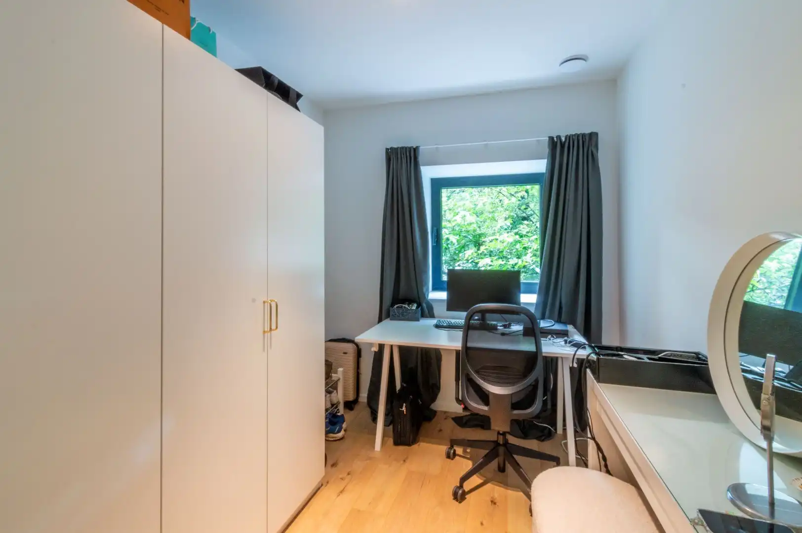 Een duplex-appartement / volledig huis vernieuwd! foto 9