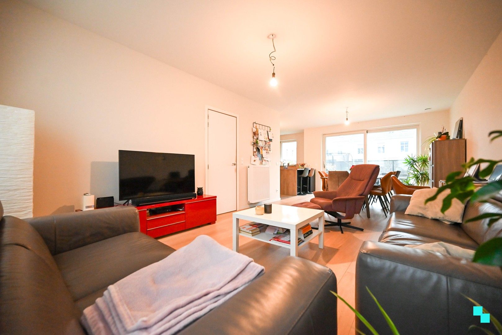 Moderne woning met uitstekende ligging in Harelbeke foto 4