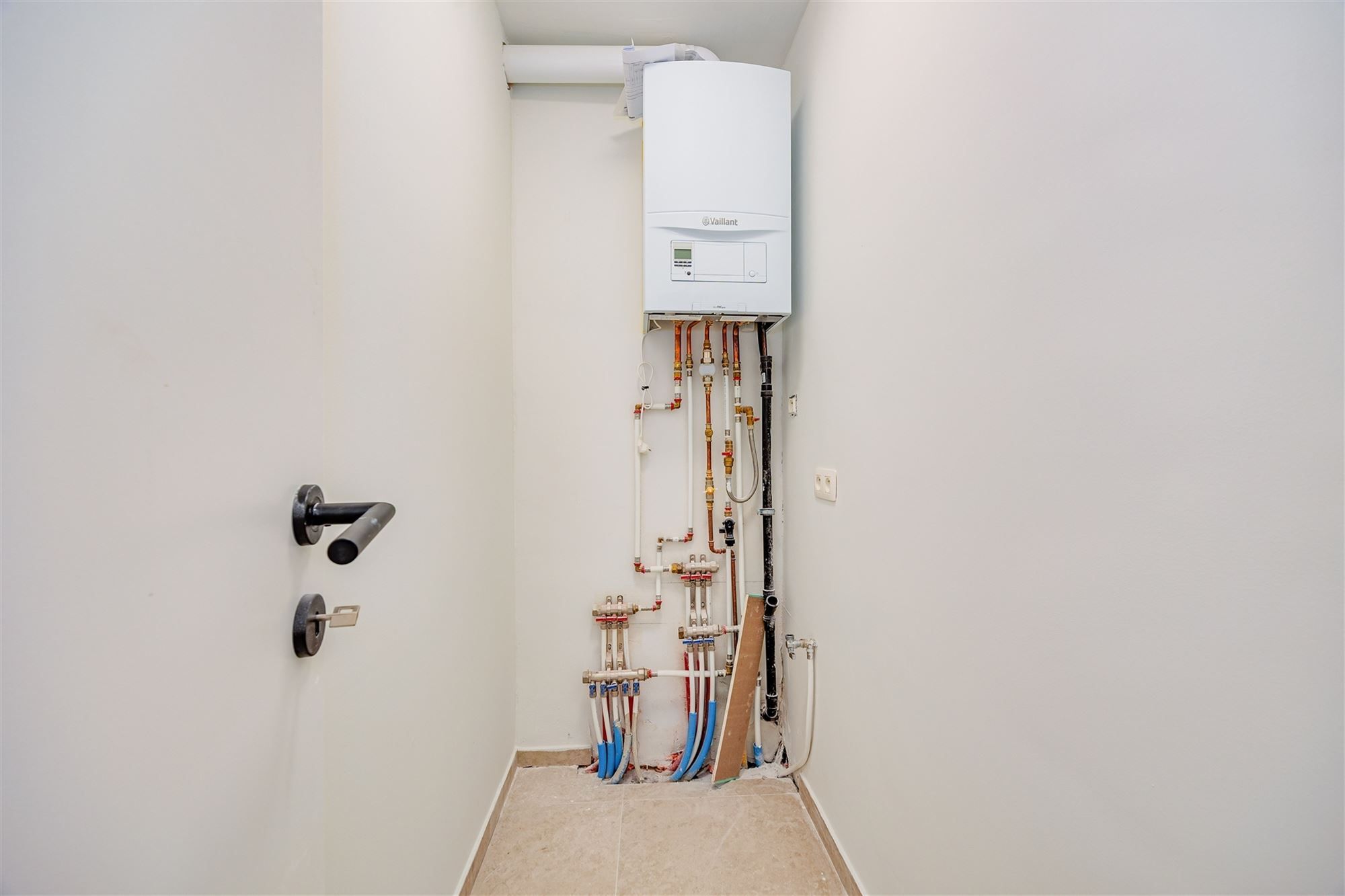 Vergund gerenoveerd appartementsgebouw  foto 6