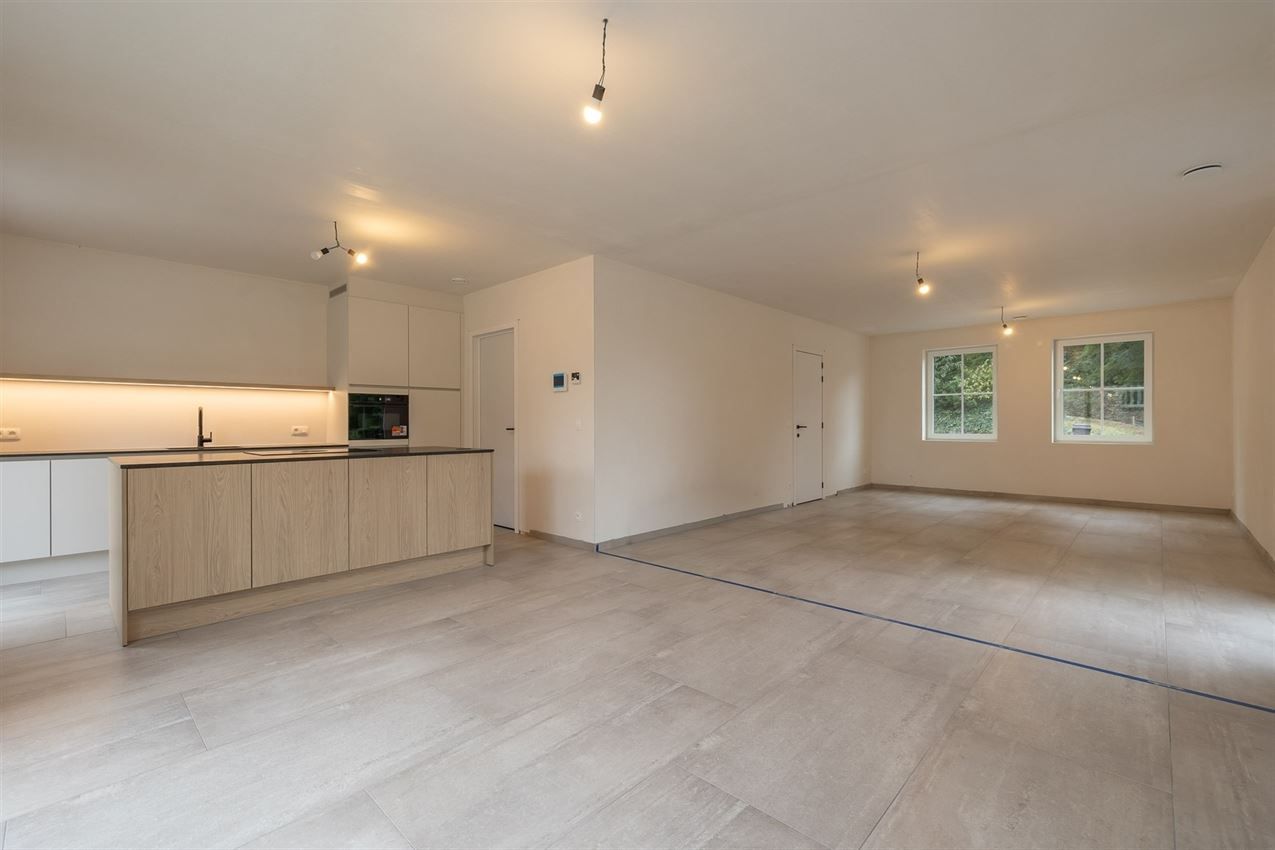 Nieuwbouwwoning 4slk - E10 op rustige ligging foto 3