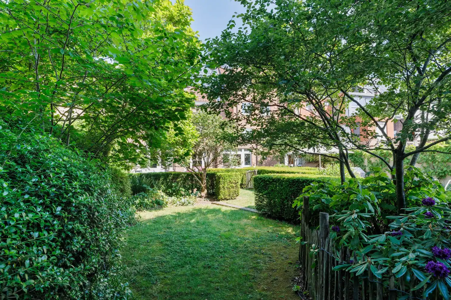 Monumentaal herenhuis (521 m²) met tuin & zwembad op toplocatie – optionele opbrengsteigendom foto 3