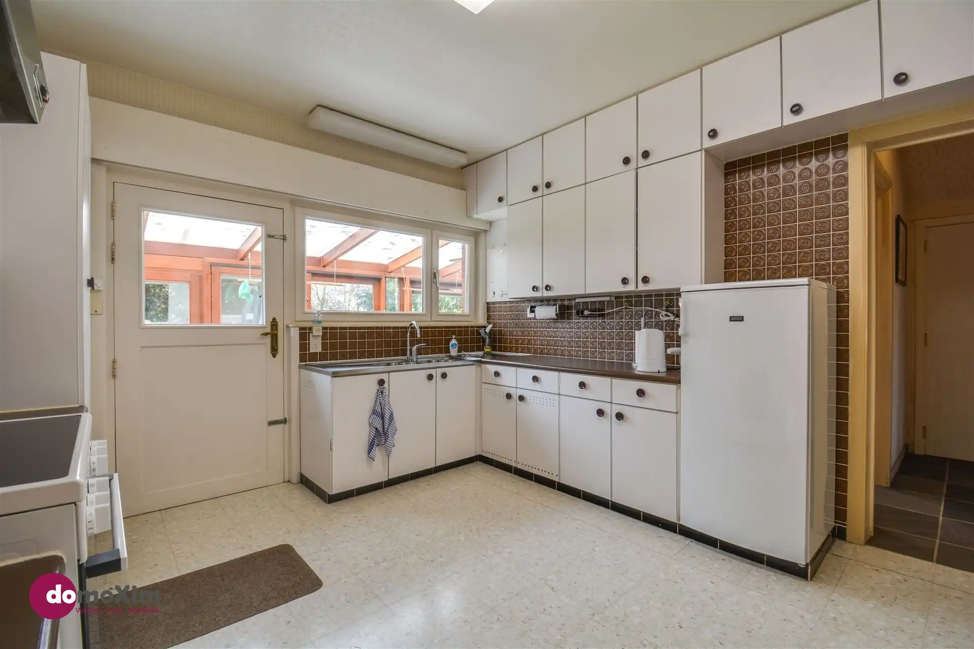 Ruime gezinswoning met mogelijkheden in een unieke, groene omgeving foto 9