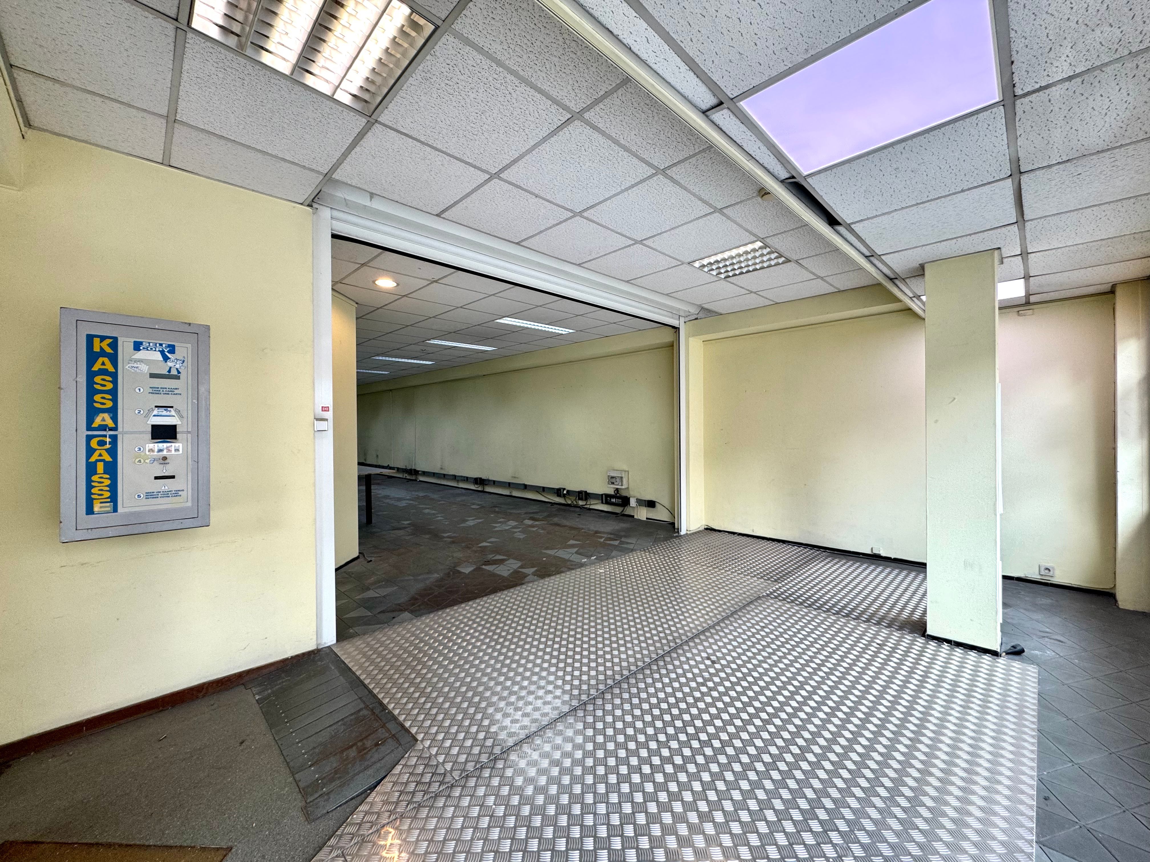 Handelsgelijkvloers 105 m² foto 3