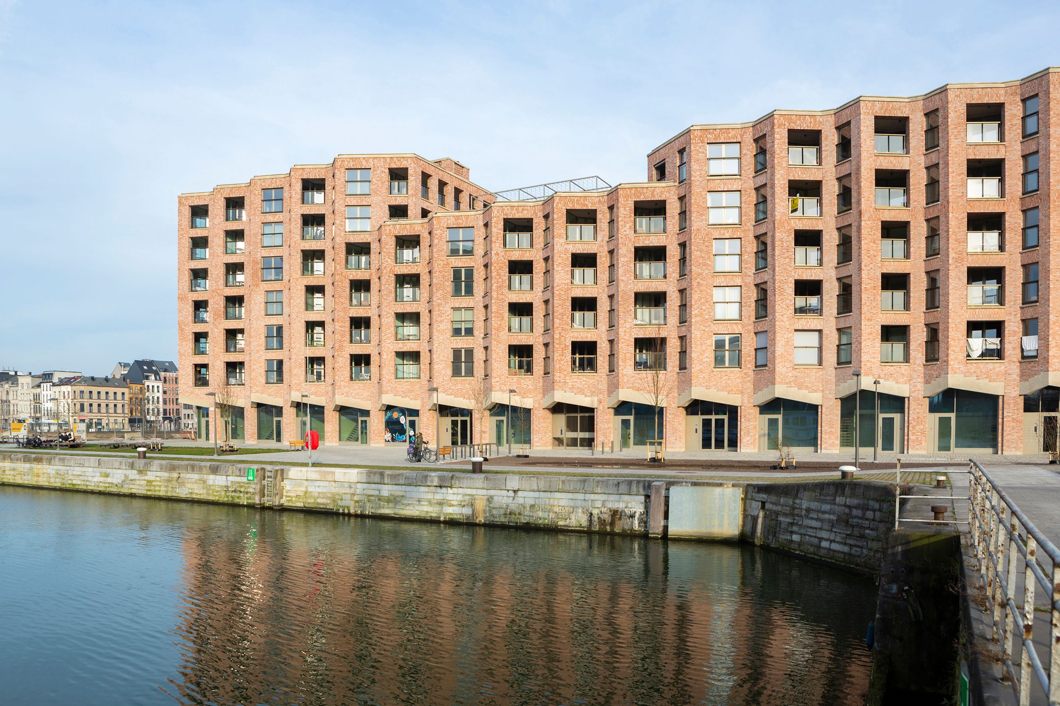 2-slpk-app. met zicht op het Kattendijkdok  foto 19