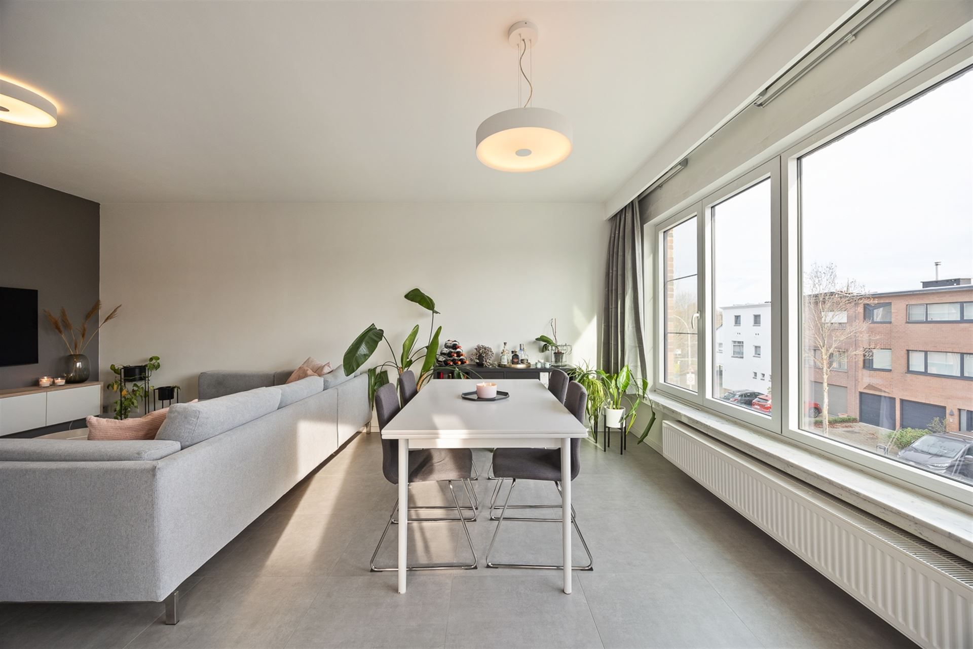 Instapklaar Appartement met 2 Slaapkamers, Terras en Garage foto 4