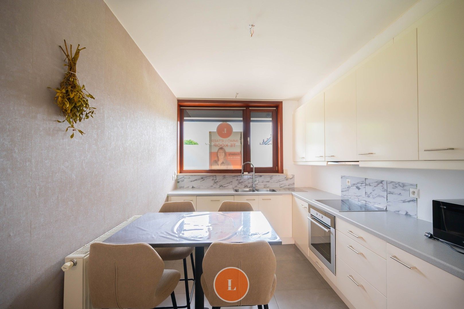 Instapklare woning met 3 slaapkamers en garage in Menen! foto 9