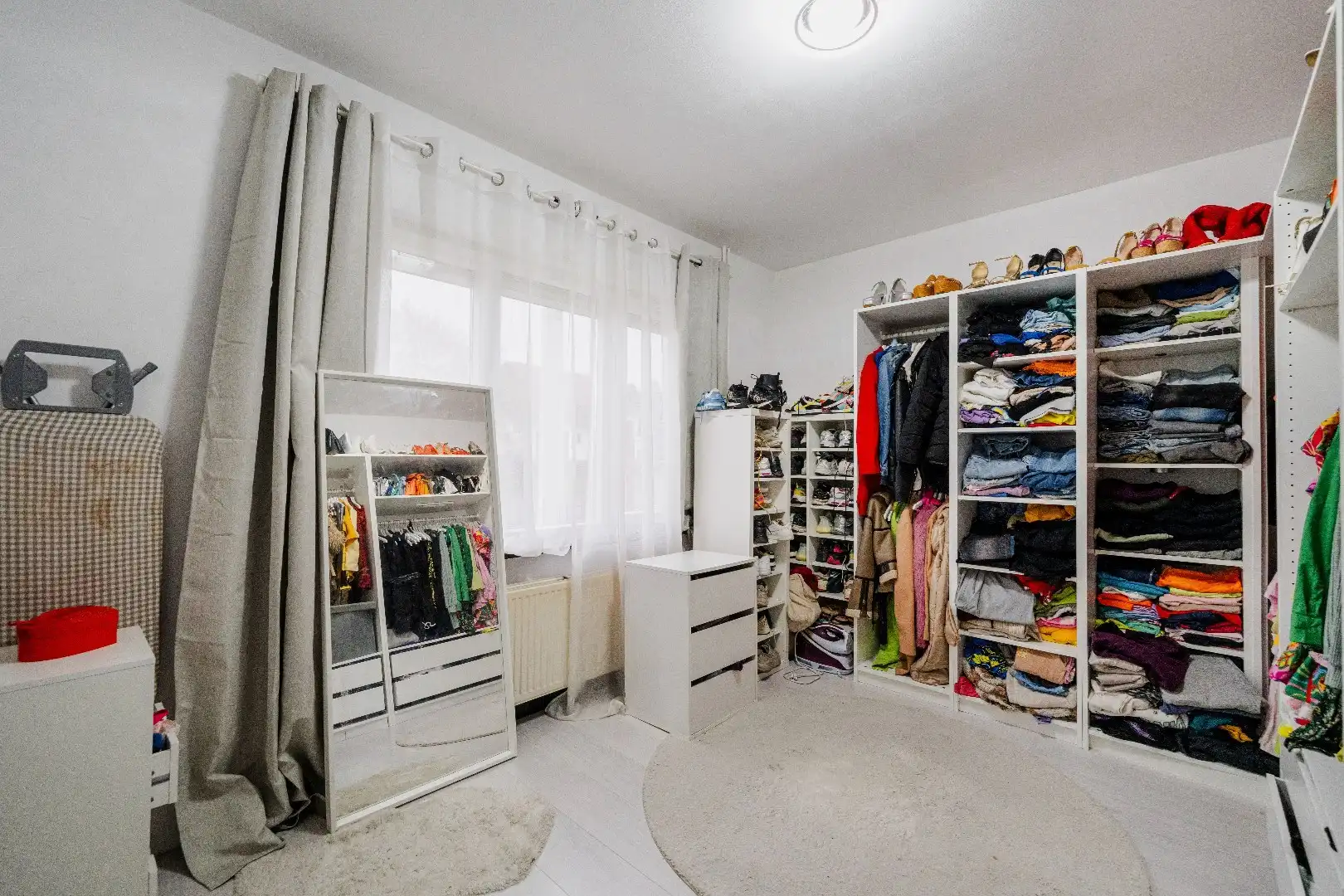  Ruime gezinswoning met polyvalente zij-aanbouw foto 11