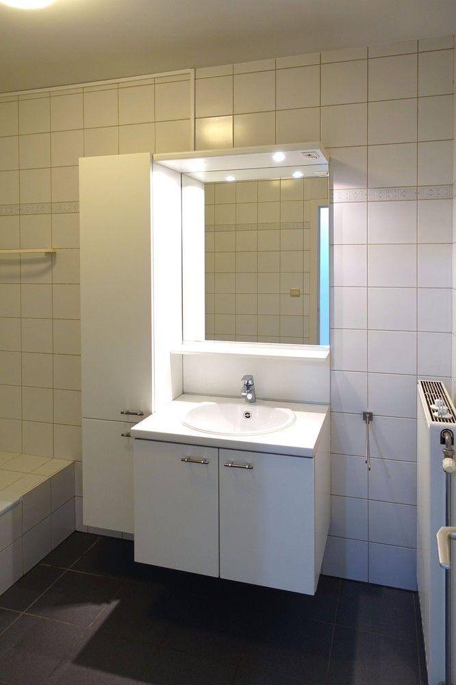 Verzorgd appartement met twee slaapkamers en terras te Wijnegem! foto 10