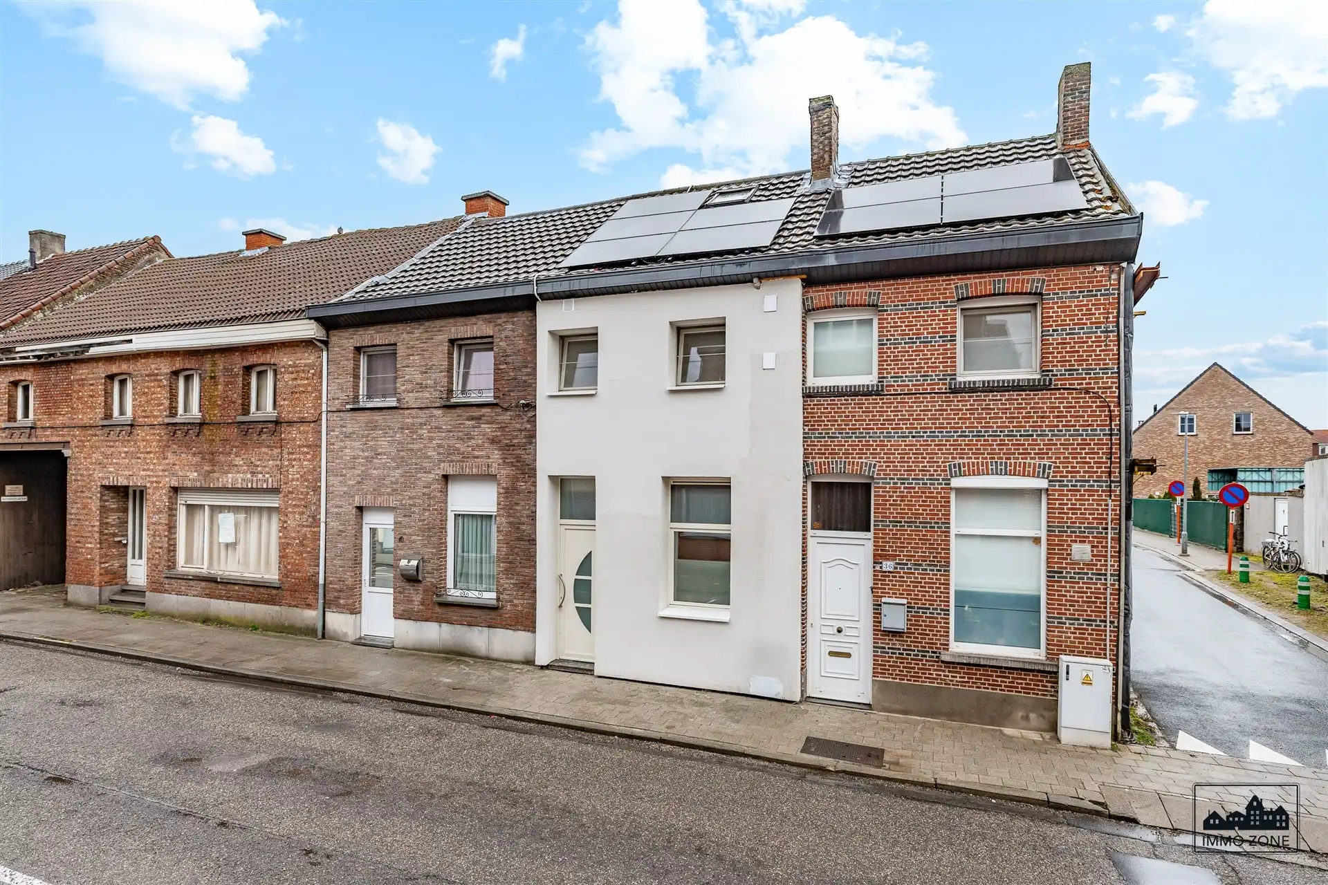 Instapklare en energiezuinige woning (EPC A) in Temse foto {{pictureIndex}}