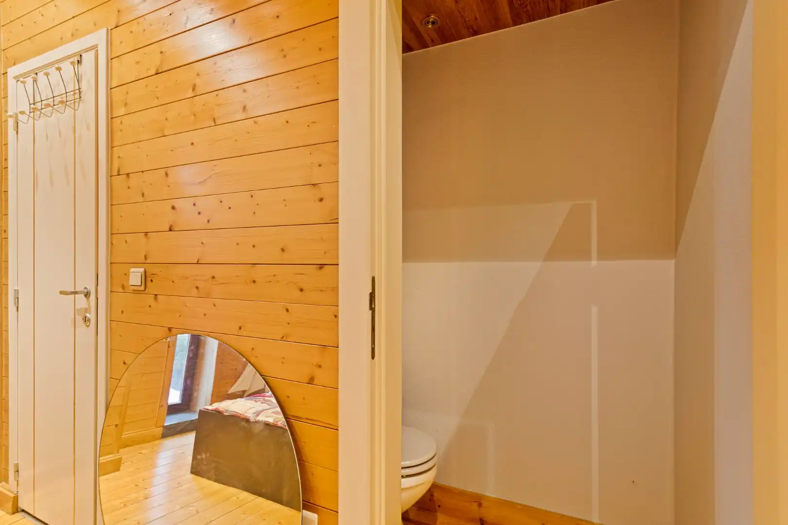 Rustig en groen gelegen woning op een perceel van ca 24a !  foto 13