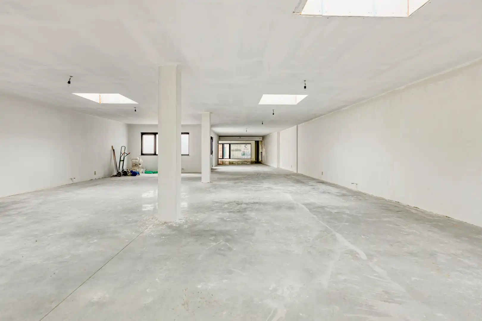 Ruime handelspand van 243 m² centraal gelegen in Mol centrum !  foto 13