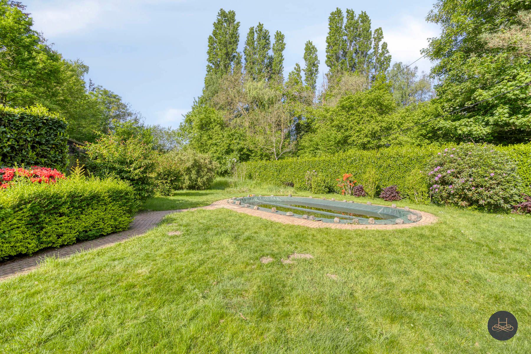 Alleenstaande woning in prachtige groene omgeving foto 20