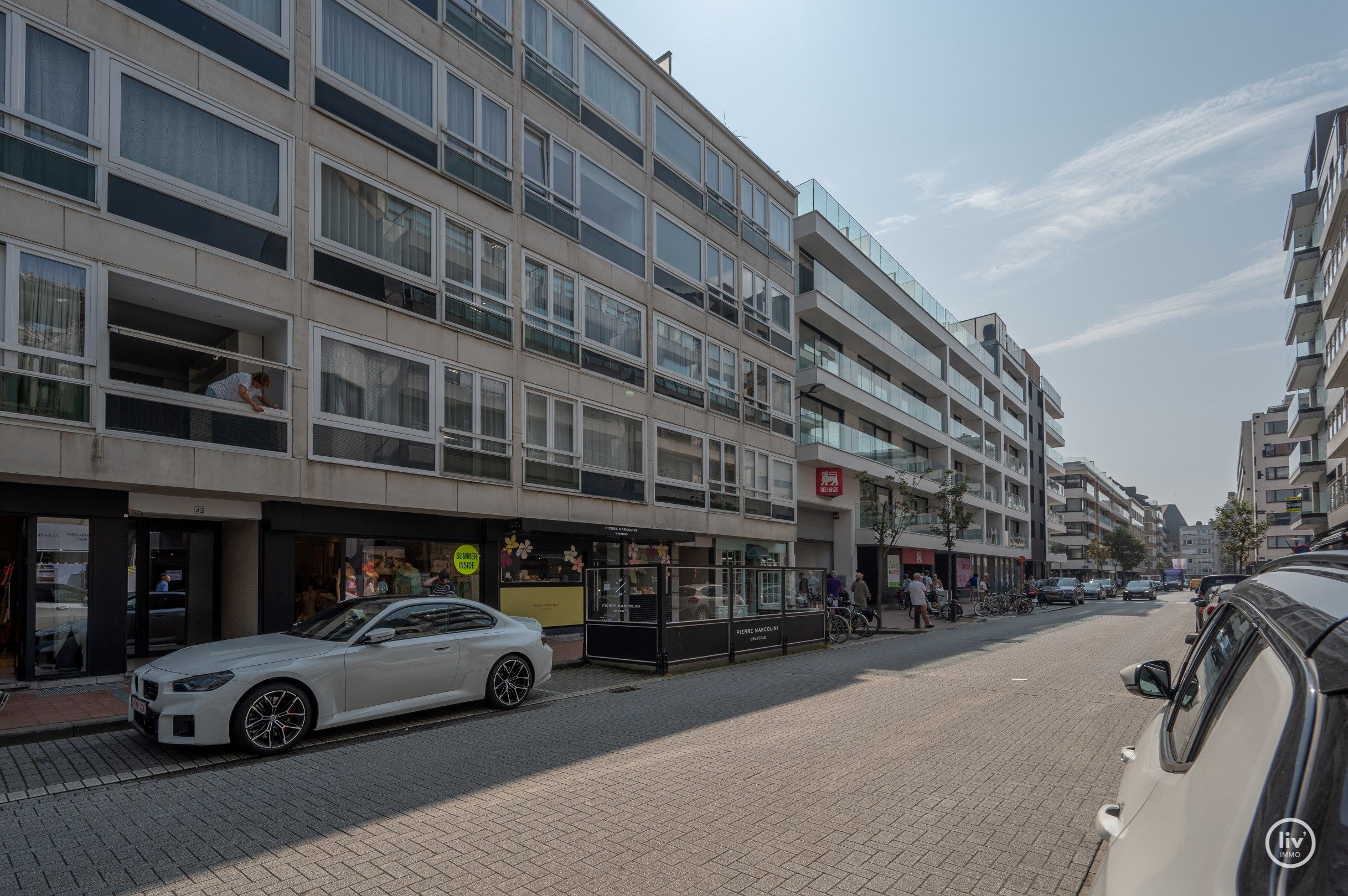 Smaakvol gerenoveerd 3-slaapkamer appartement gelegen op de Kustlaan, vlakbij het Lichttorenplein en het Driehoeksplein te Knokke.  foto 19