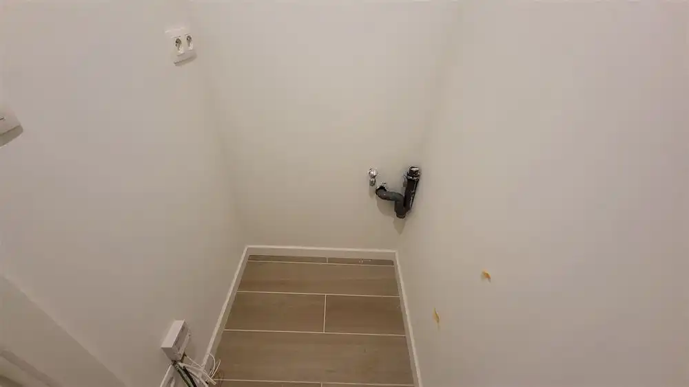  REEDS 85% VAN HET PROJECT VERHUURD! foto 14