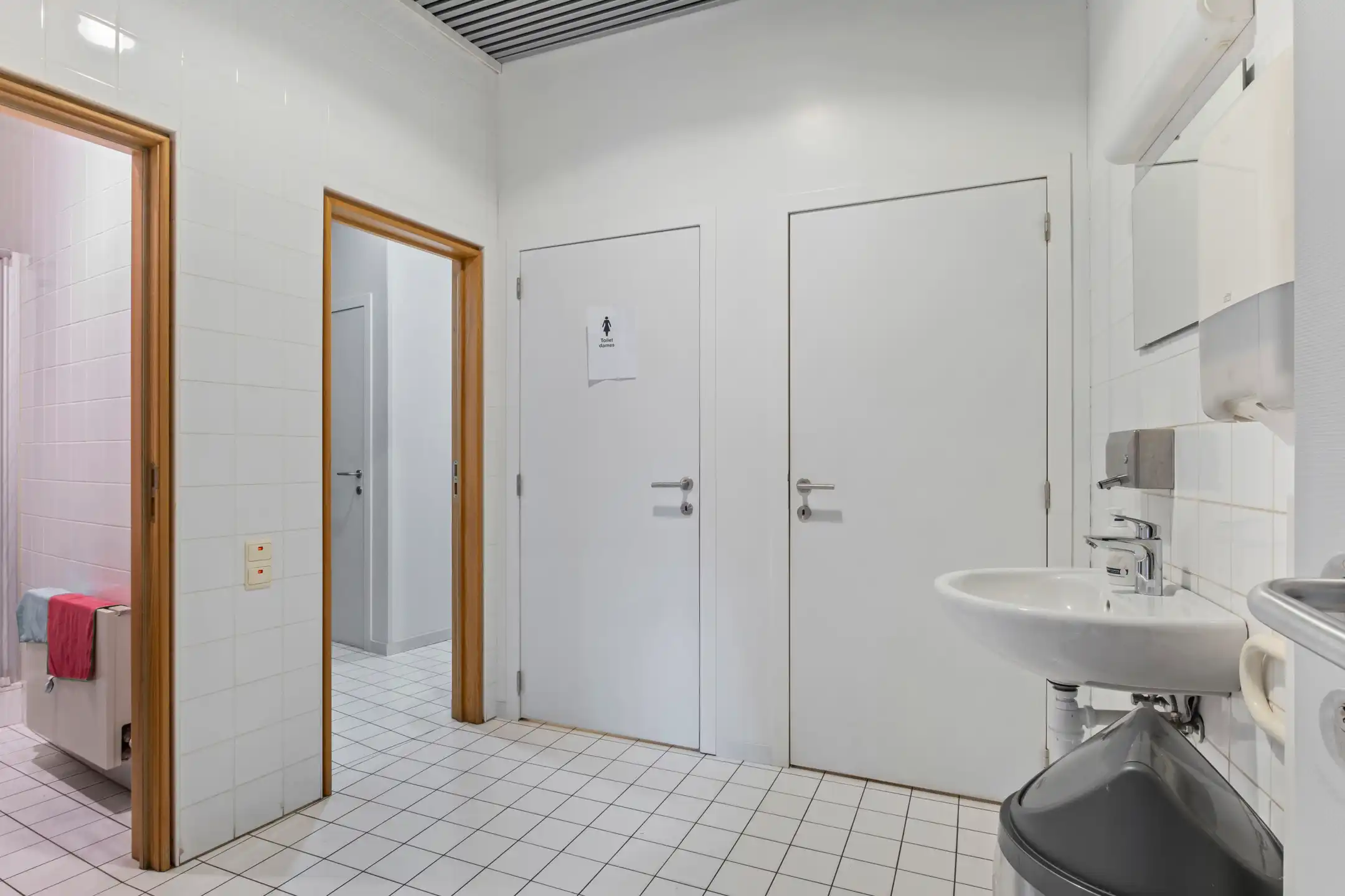 Instapklaar kantorencomplex op toplocatie ten zuiden van Gent foto 20