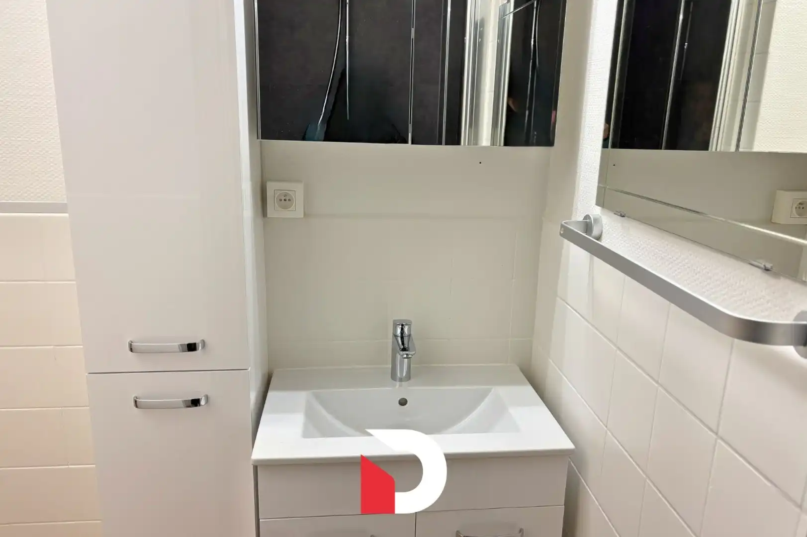 Lichtrijk gerenoveerd appartement, 3 slaapkamers en garagebox foto 9