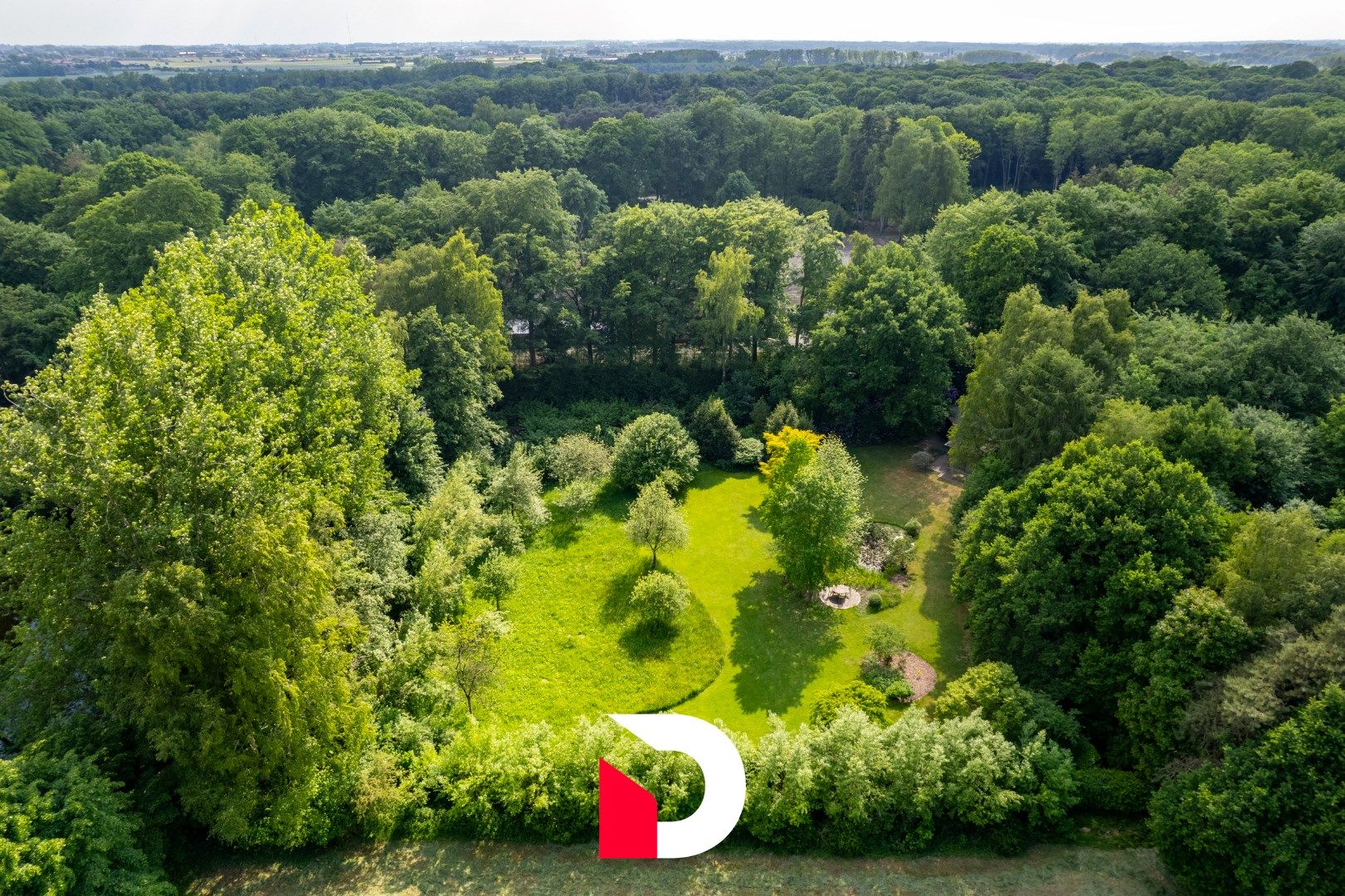 Uniek eigendom in de bossen van Hertsberge foto 2