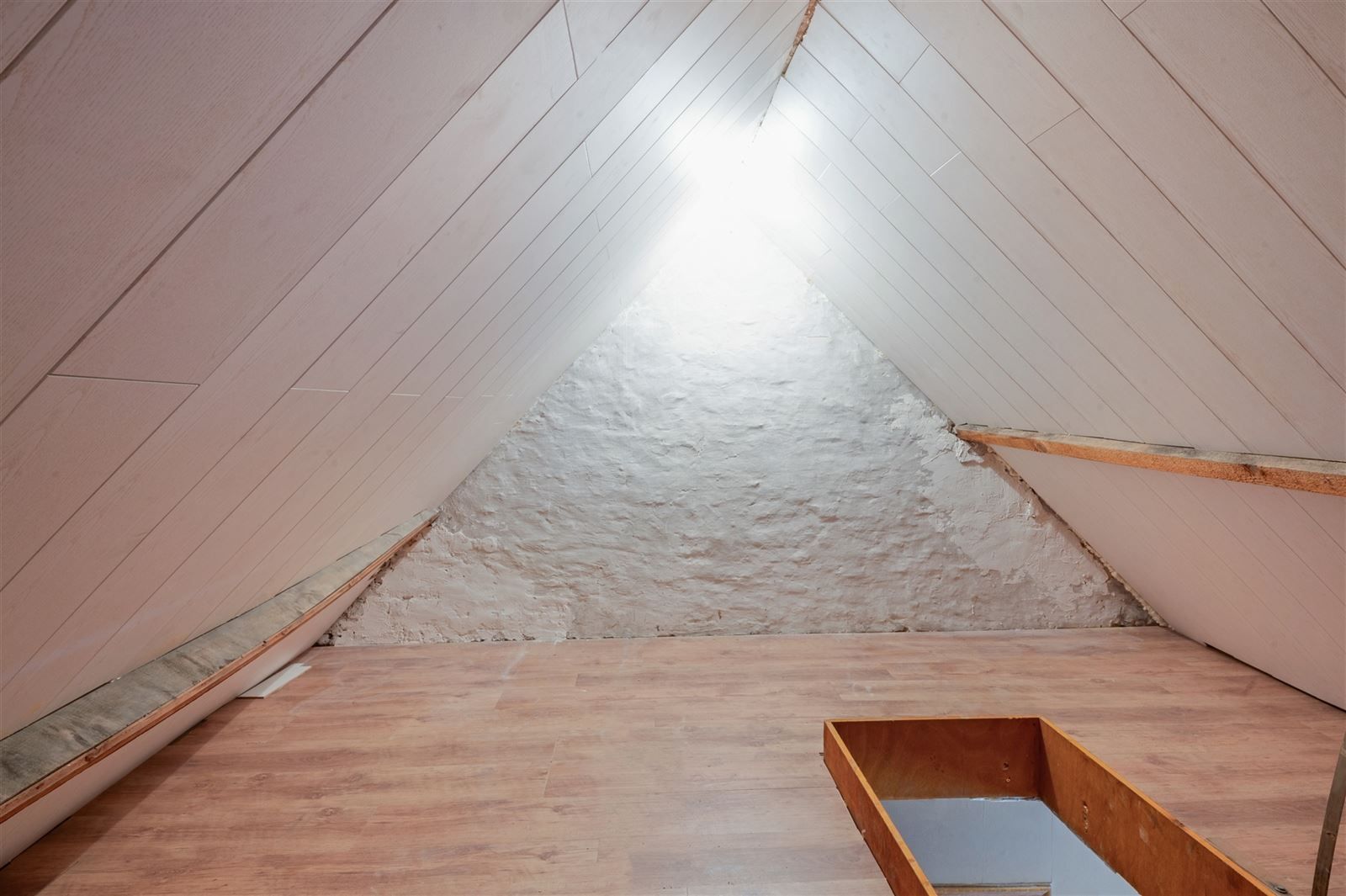 Charmante gezinswoning op toplocatie te Wetteren! foto 13