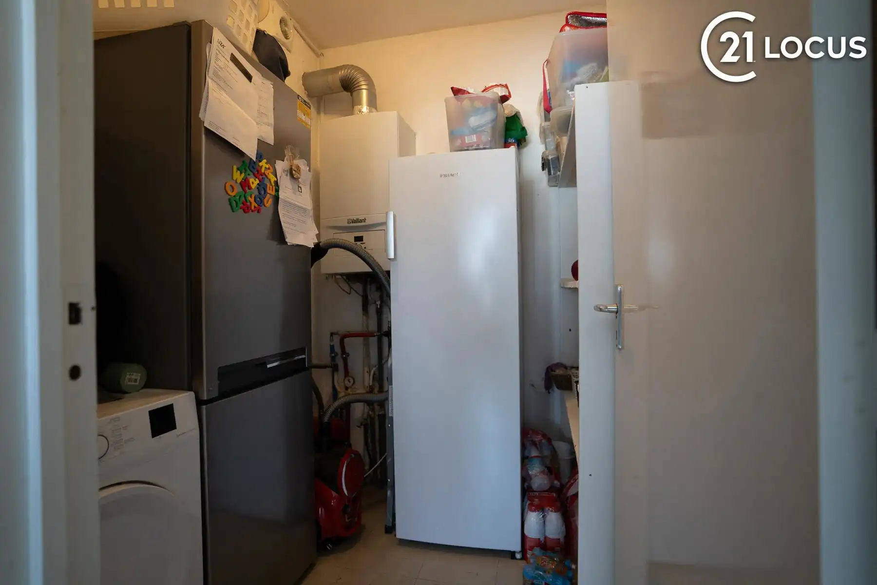 Instapklaar 2-slaapkamerappartement met zonnig terras. EPC B foto 9
