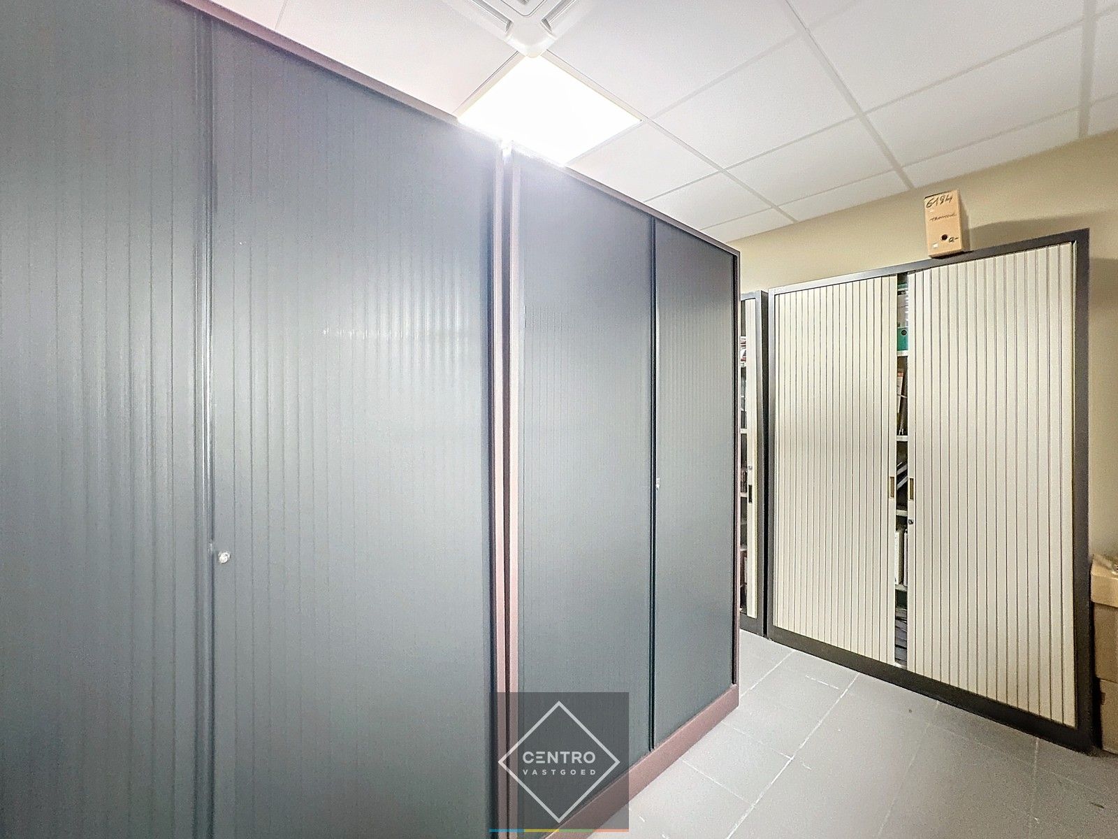 VERHUURD handelsgelijkvloers met 5,5% rendement! foto 11