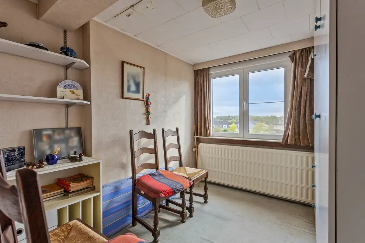 Woning met 5 slaapkamers en grote tuin. foto 27