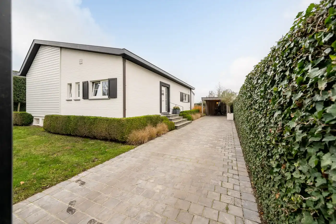 Aangename woning gelegen in rustige residentiële buurt in Knokke. foto 4