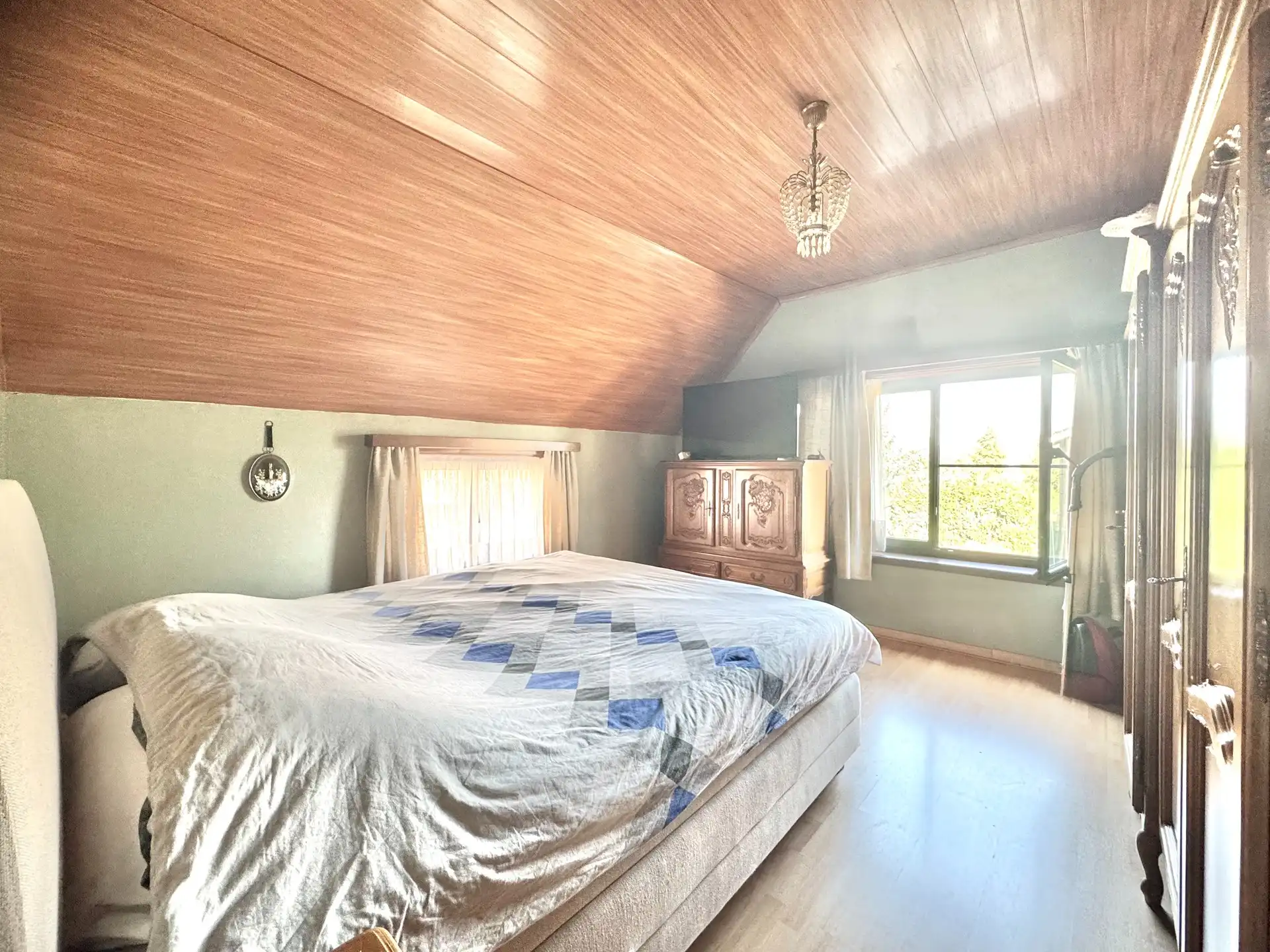 HALFOPEN WONING | 2 KAMERS |TERRAS | GARAGE | 208 M² foto 23
