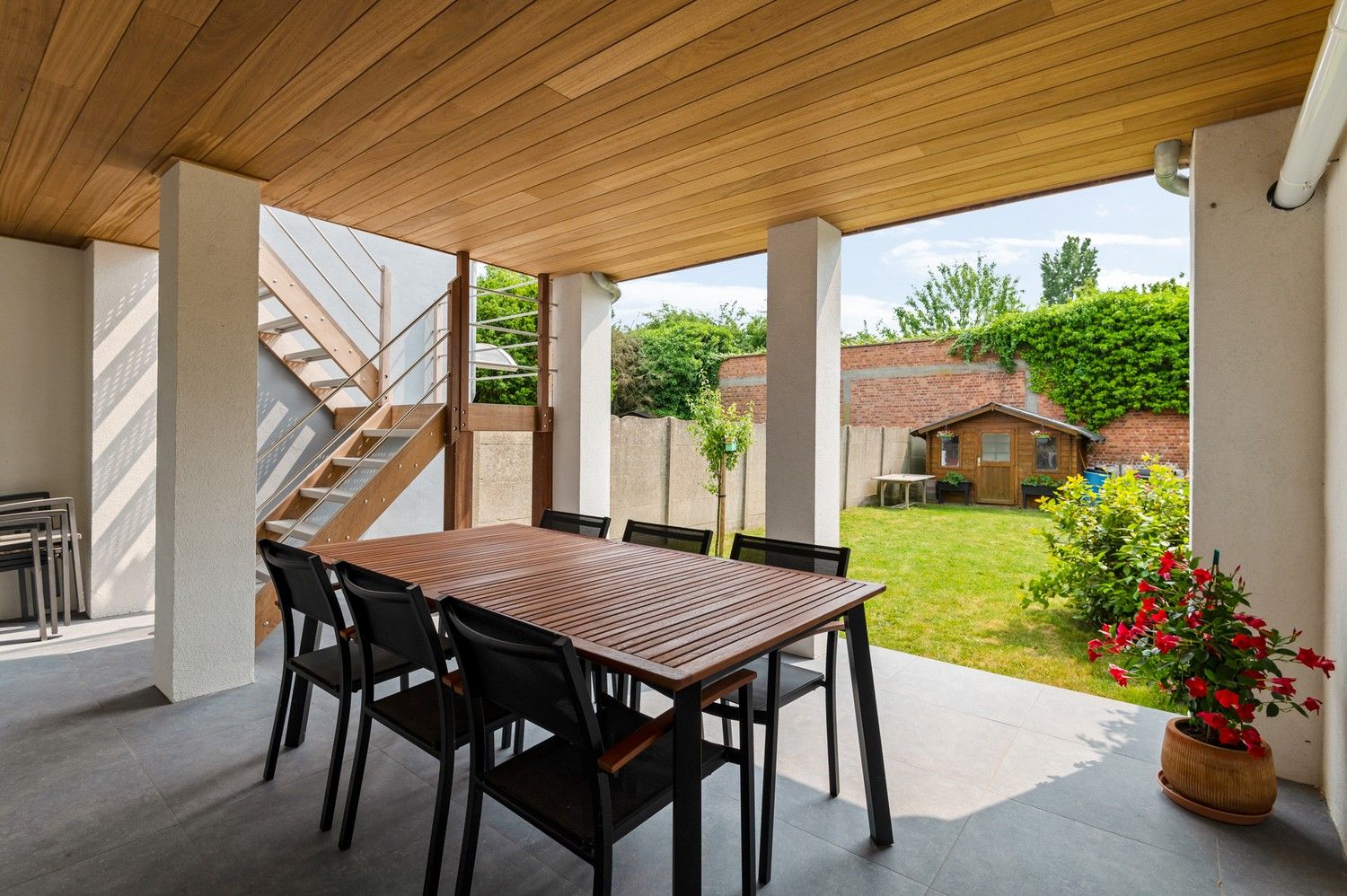 Energiezuinige woning met 3 slaapkamers, 2 badkamers,  garage en tuin in Schoten! foto 18