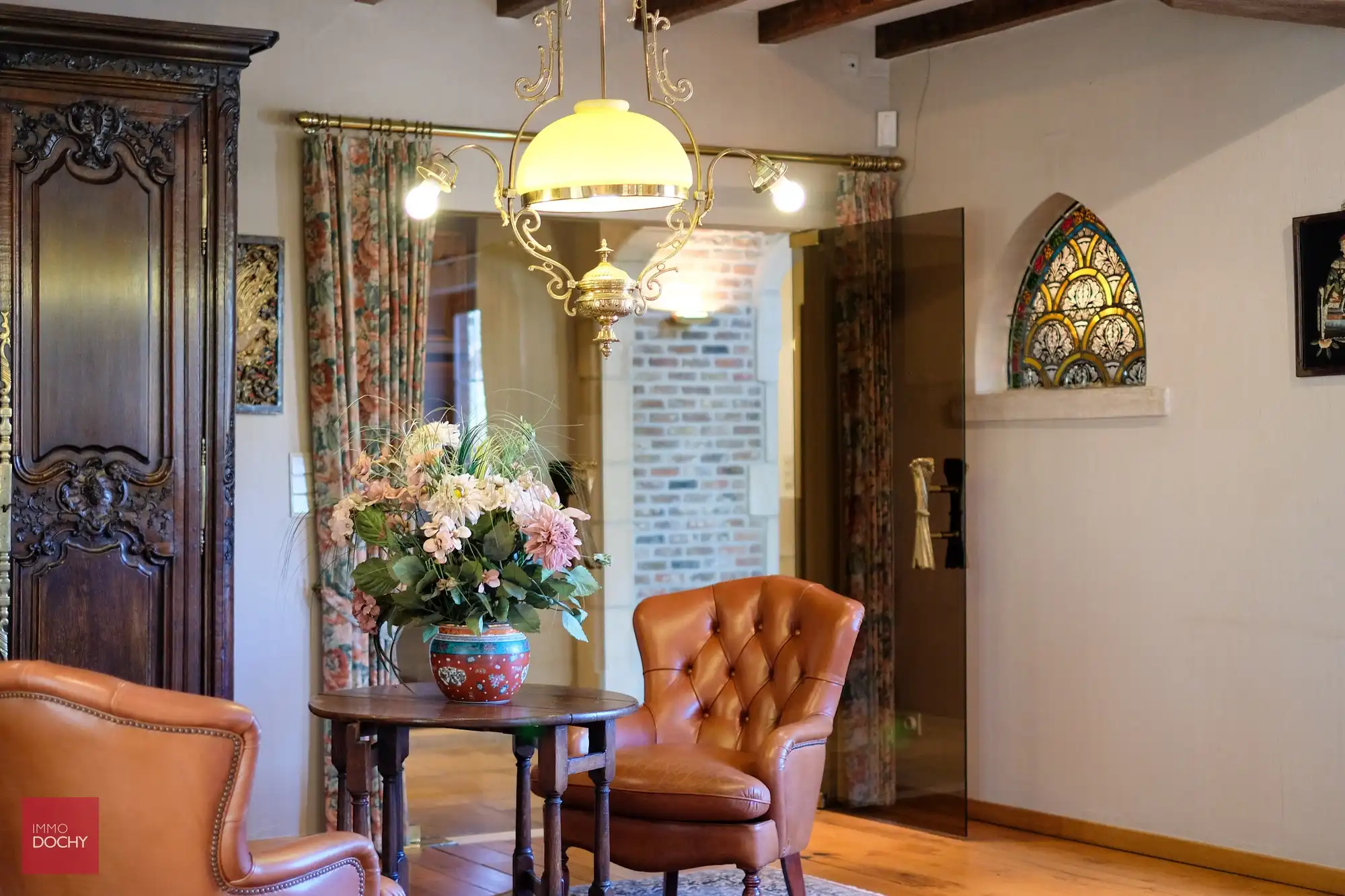 Klassieke discreet gelegen villa met toegangsdreef (grens Waregem) foto 11