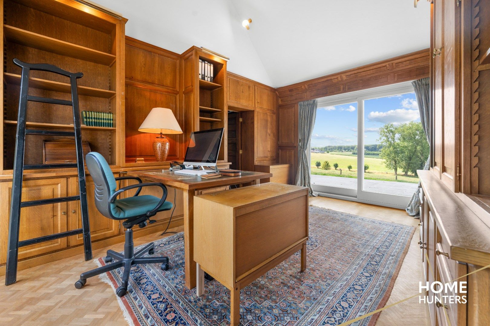 Exclusieve villa met gastenverblijf en panoramische zichten foto 12