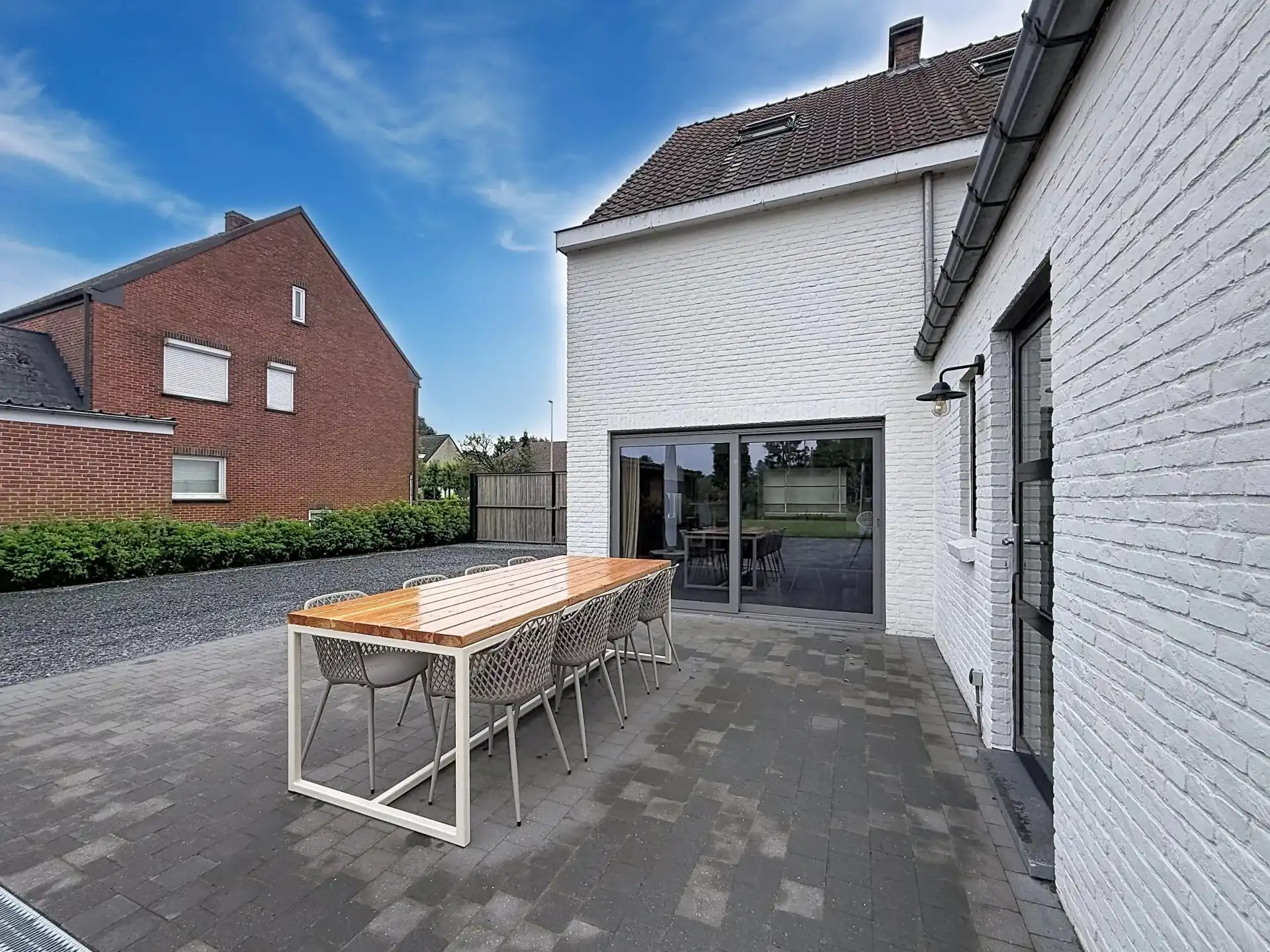 Instapklare gezellige woning op een mooi perceel met 3 slaapkamers en 2 badkamers foto 37