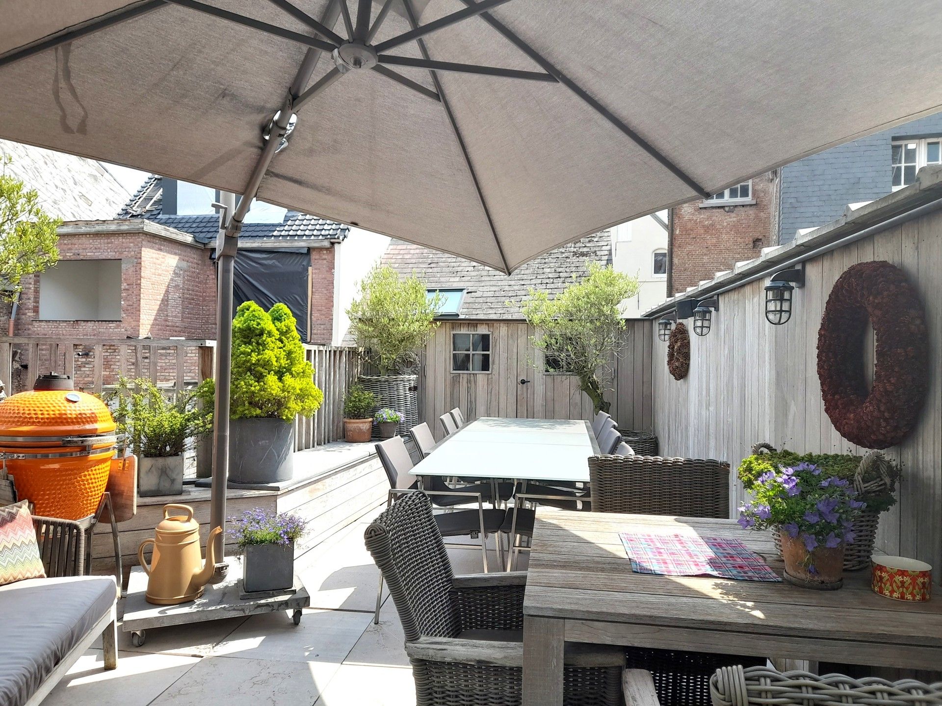 Luxueus afgewerkte woning in hartje Lier foto {{pictureIndex}}