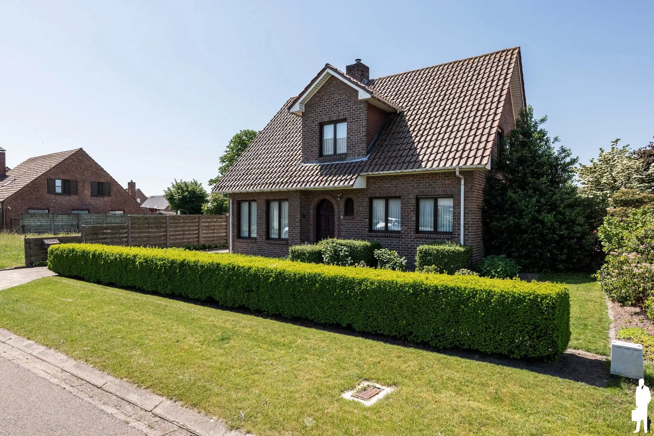 Uitstekende villa met 4 slpk en 2 badk. in centrum Weelde foto 45