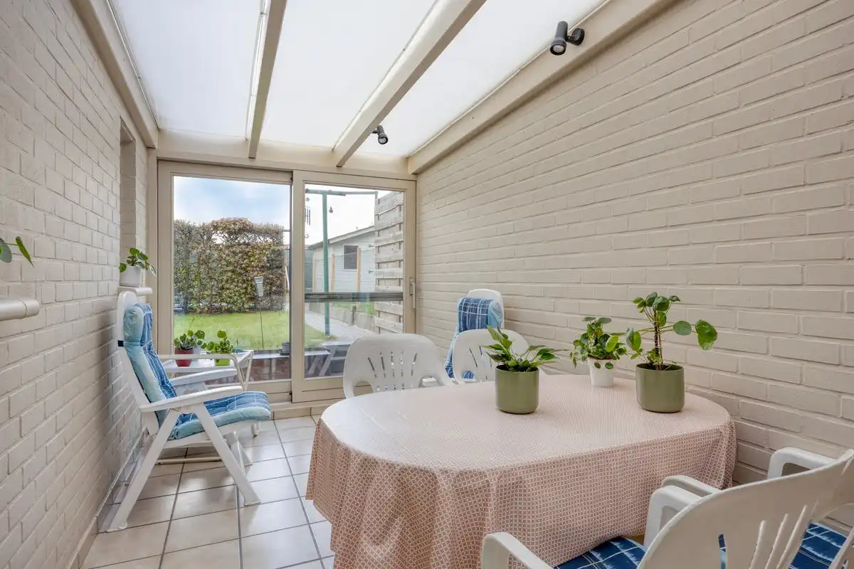 Woning op toplocatie te koop in hartje Harelbeke foto 4