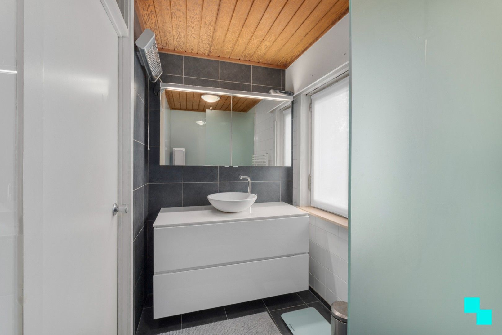 Ruime burgerwoning met gezellige tuin - Roeselare foto 17