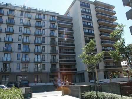 Garage te huur foto {{pictureIndex}}