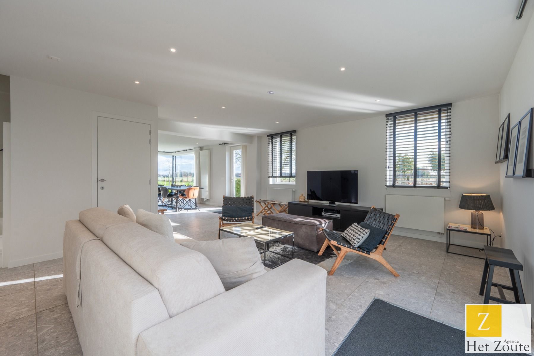 Twee ruime villa’s op één groot perceel (5.460 m²) te Knokke foto 25