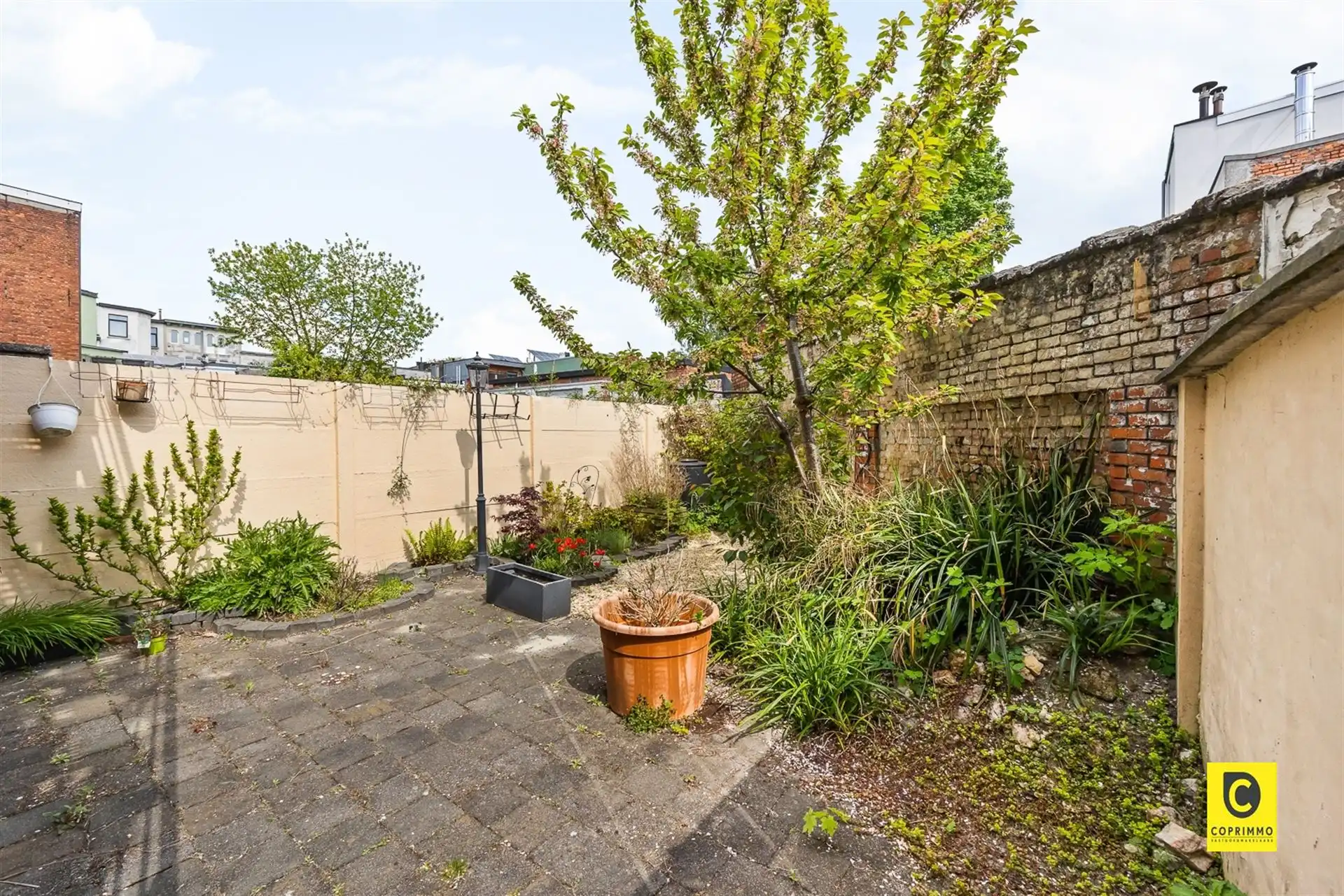 Zeer ruime bel-etage met tuin nabij Rivierenhof ! foto 11