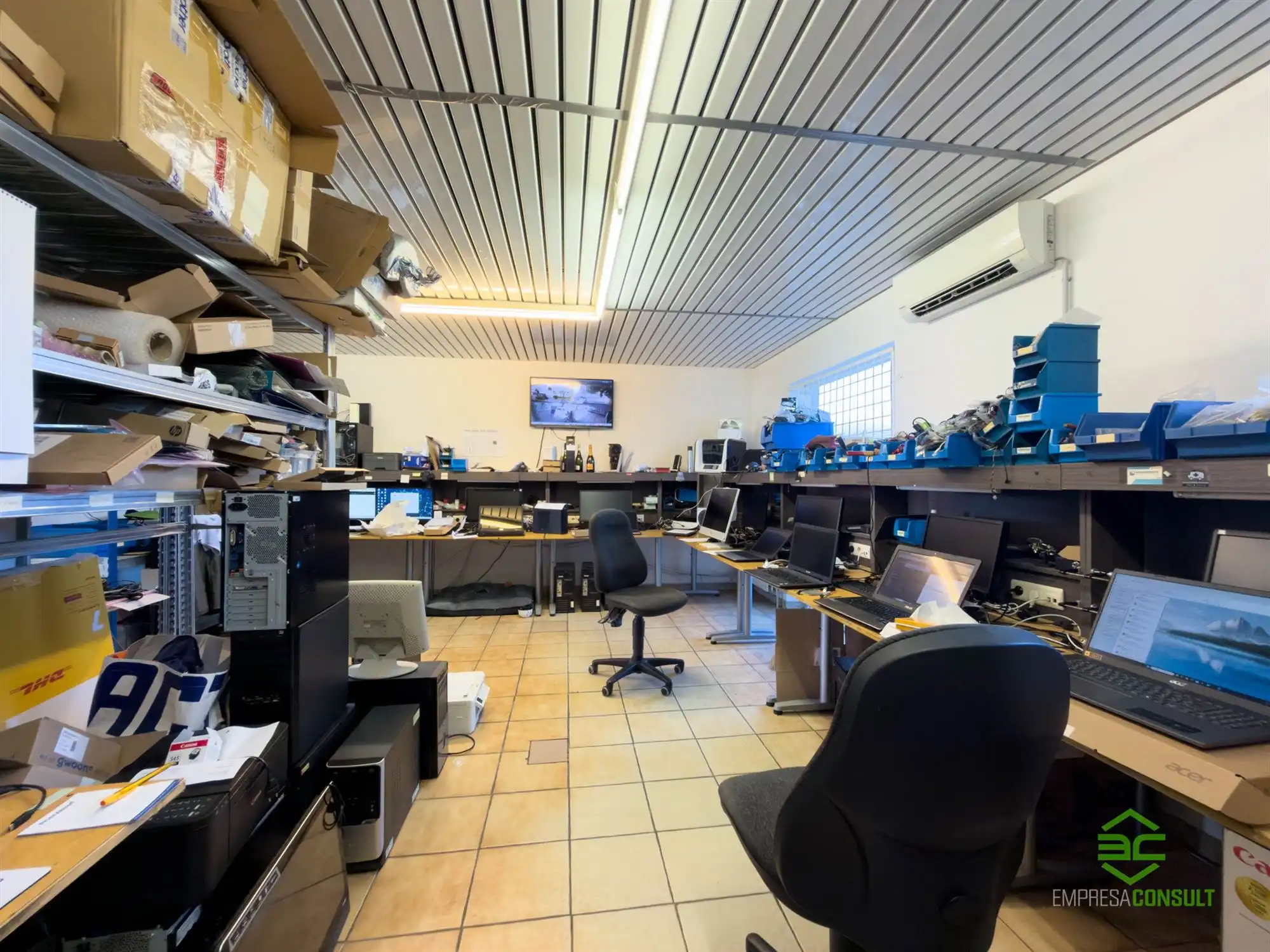 Handelspand van 216 m² op een uitstekende locatie tussen Hasselt en Diest foto 6