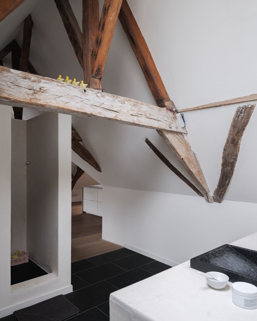 Bijzonder duplexappartement (240 m²) met vier slaapkamers, telkens met eigen sanitair en buitenruimte, gelegen in een kleinschalige residentie nabij het Zuid. foto 34