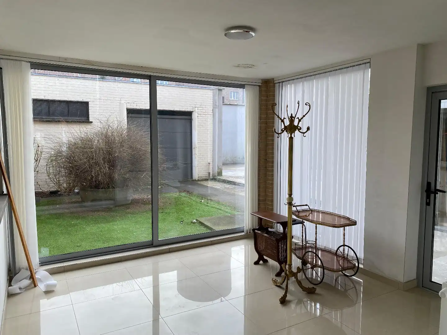 Gezinsvriendelijk duplex appartement met tuin foto 17